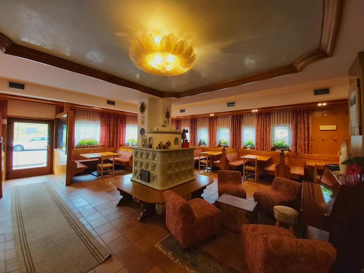 Albergo Scoiattolo Falcade Dış mekan fotoğraf